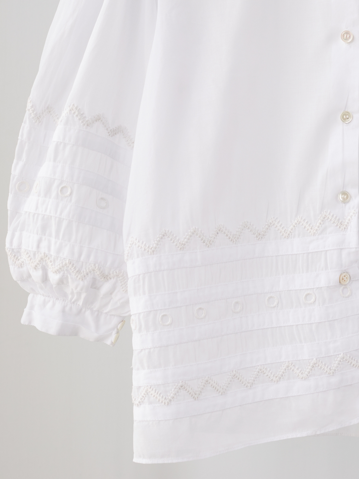 Agrigan  White