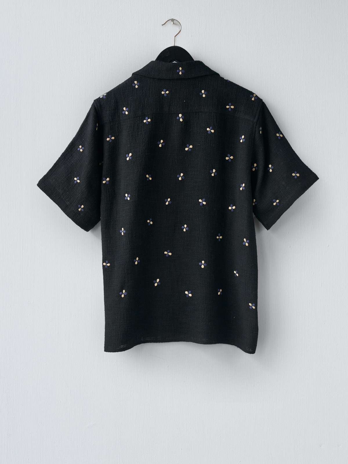 Tripo Black